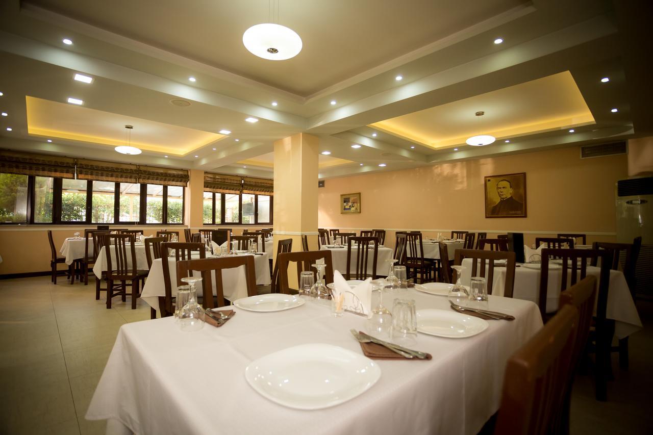 Kolping Hotel Shkodër Екстериор снимка