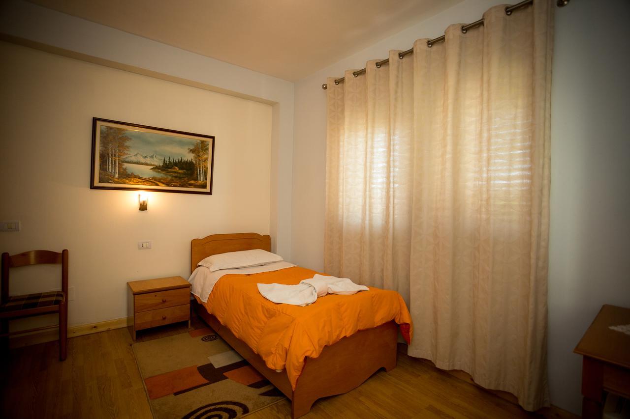 Kolping Hotel Shkodër Екстериор снимка