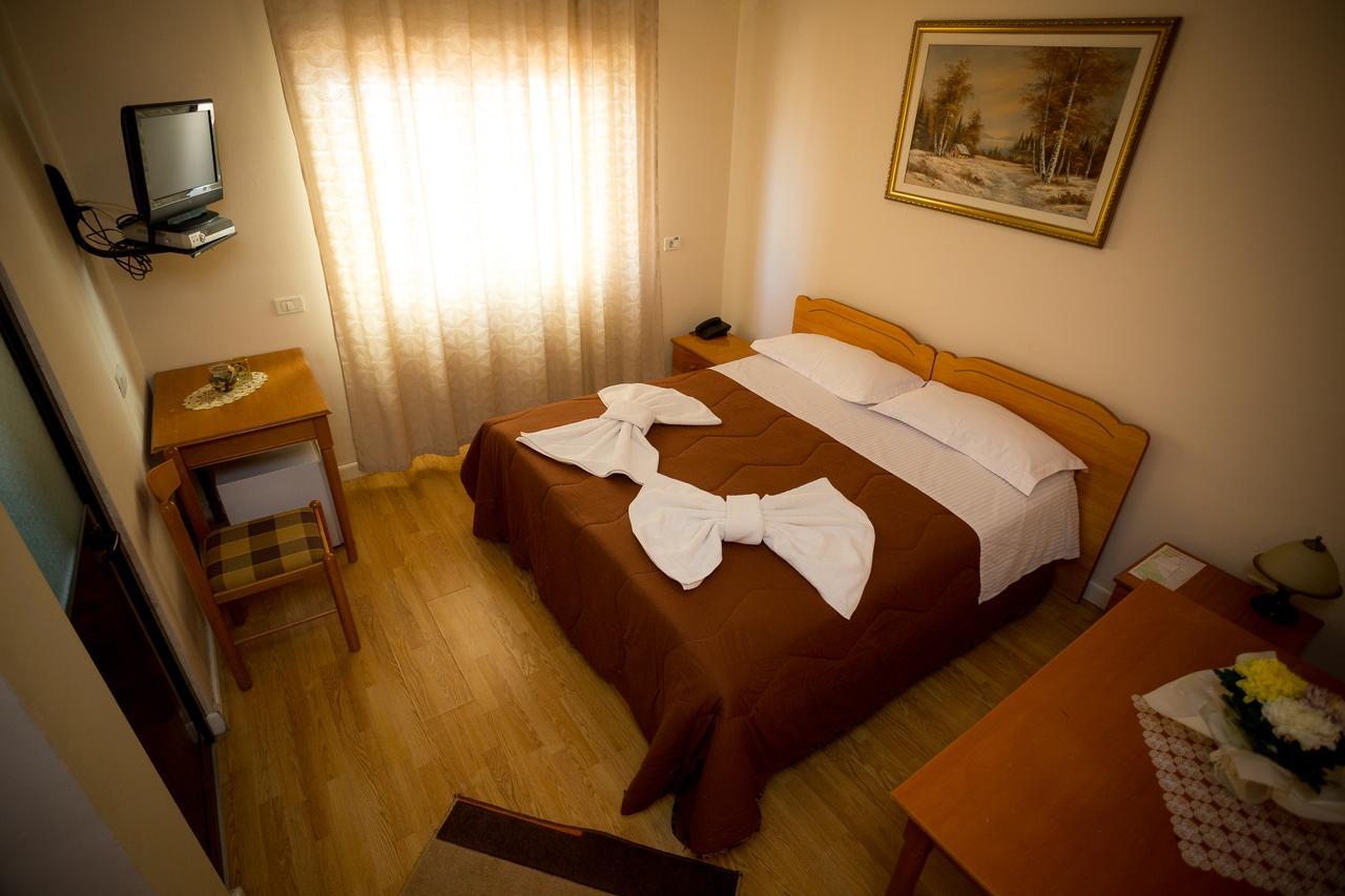 Kolping Hotel Shkodër Екстериор снимка