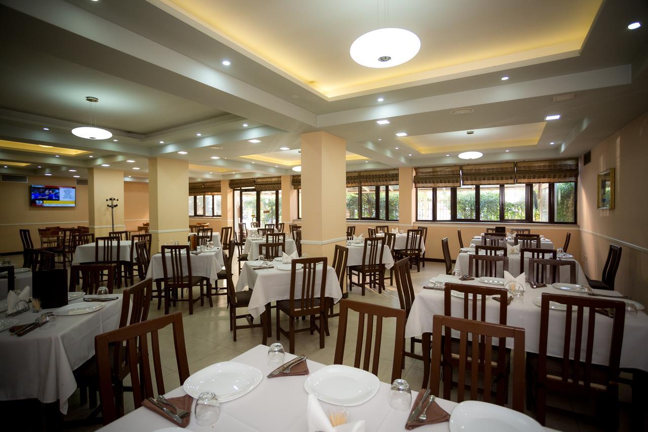 Kolping Hotel Shkodër Екстериор снимка