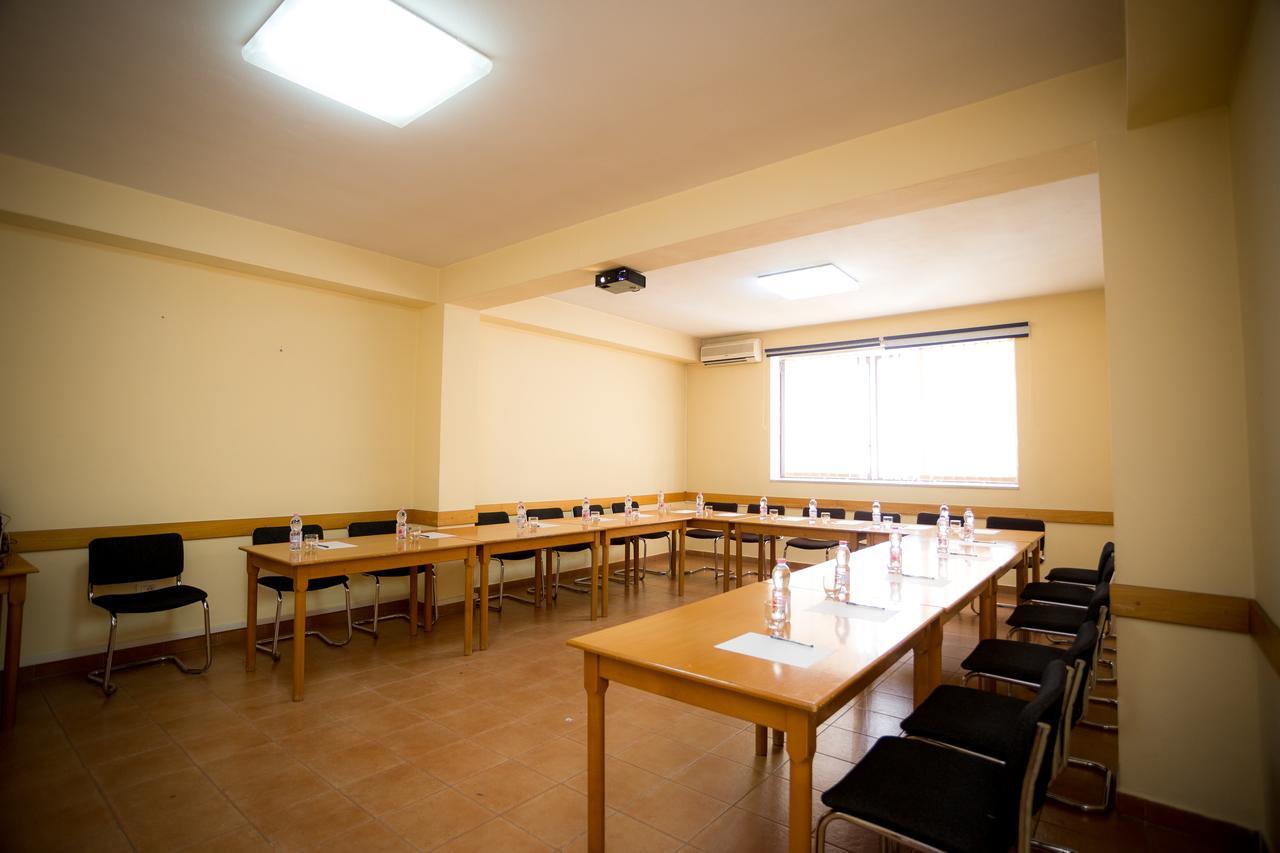 Kolping Hotel Shkodër Екстериор снимка