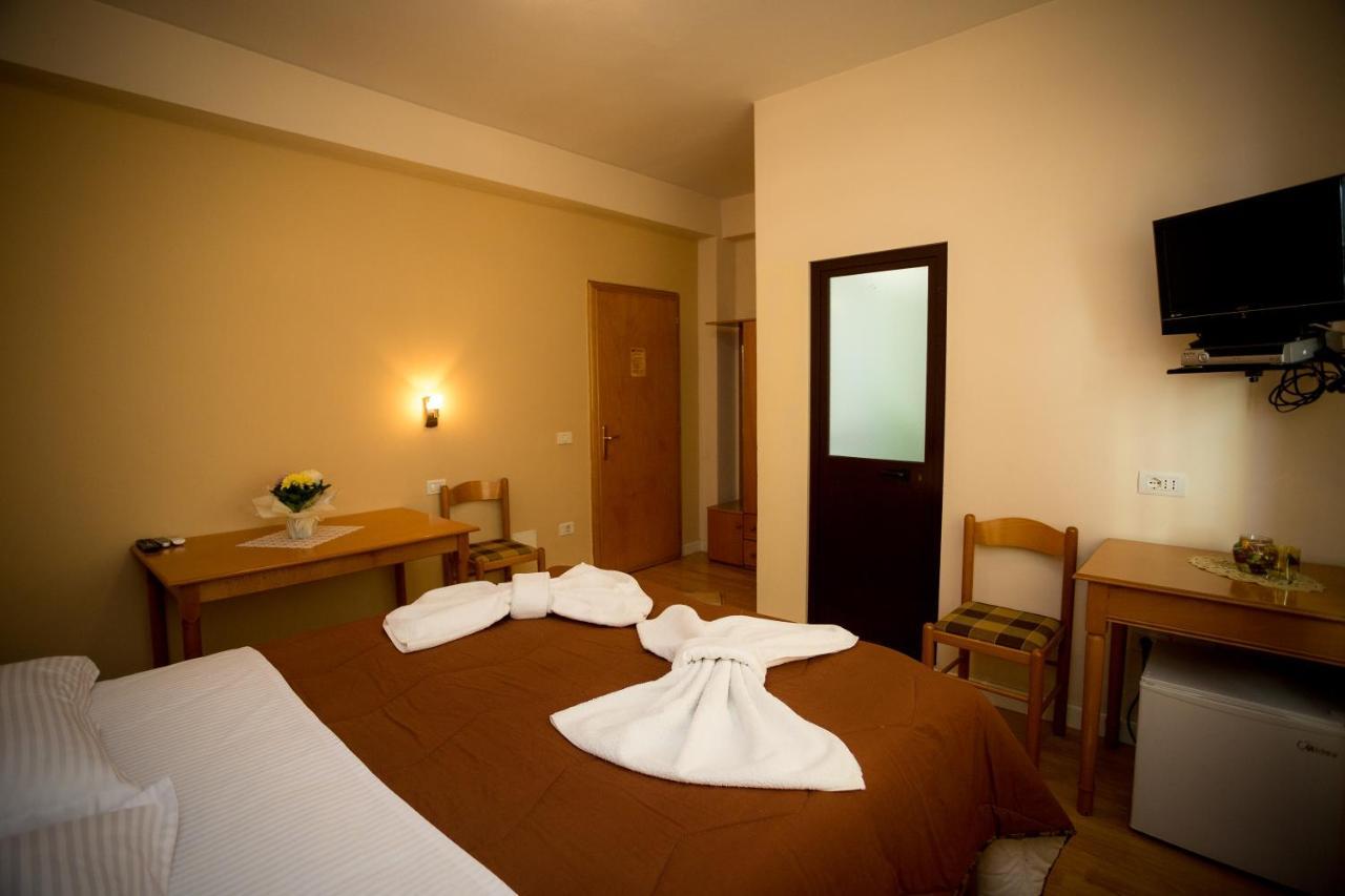 Kolping Hotel Shkodër Екстериор снимка